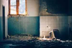 disaster recovery bathroom cleanup